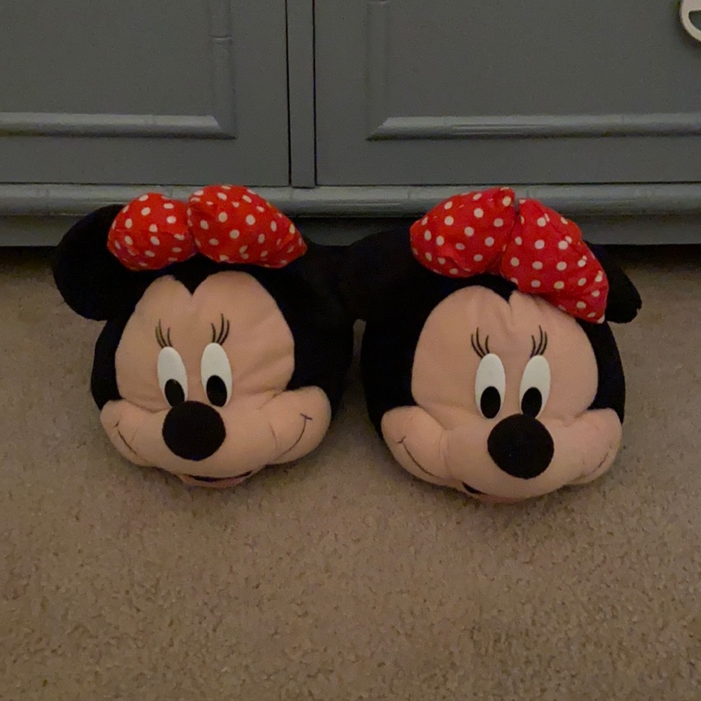 Minnie Mouse slippers